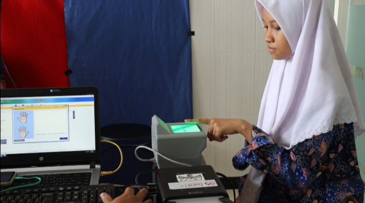 Jebol Anduk Goes To School Percepat Pengurusan Adminduk Pelajar di Surabaya