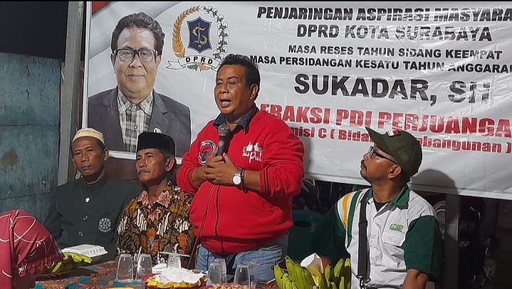 Reses Dewan, Sukadar Dicurhati Warga Putat Jaya Soal Penahanan Ijazah