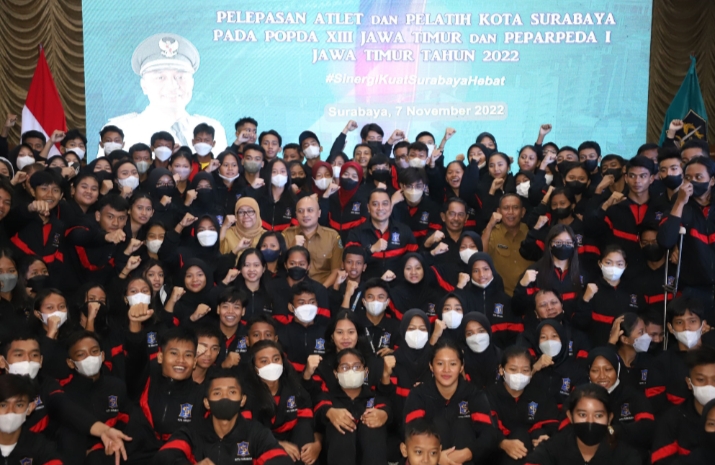 Wali Kota Eri Cahyadi Lepas 248 Atlet POPDA XIII dan PEPAREDA I 2022