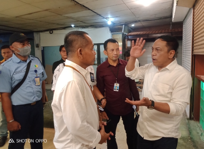 Wujudkan Pasar Tunjungan Jadi Pasar Tradisional Semi Modern