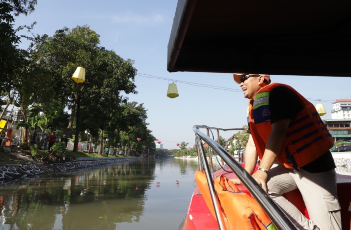 Diresmikan Eri Cahyadi, Taman Asreboyo Ngagel Dilengkapi Wahana Perahu Air