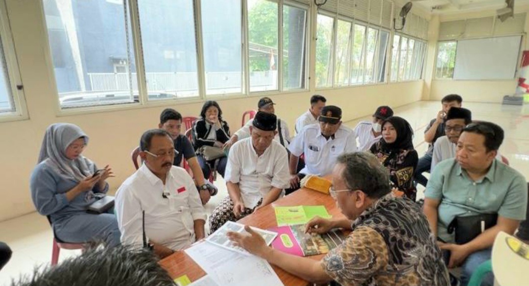 Cak Ji Turun Tangan, Developer Perumahan Greenlake Surabaya Serahkan Fasum ke Warga