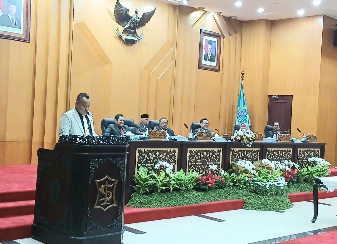 Paripurna Dewan, Yona Bacakan Hasil Pembahasan Pansus Penghapusan/Pemindahtanganan Sebagian Tanah Aset PD Pasar Surya