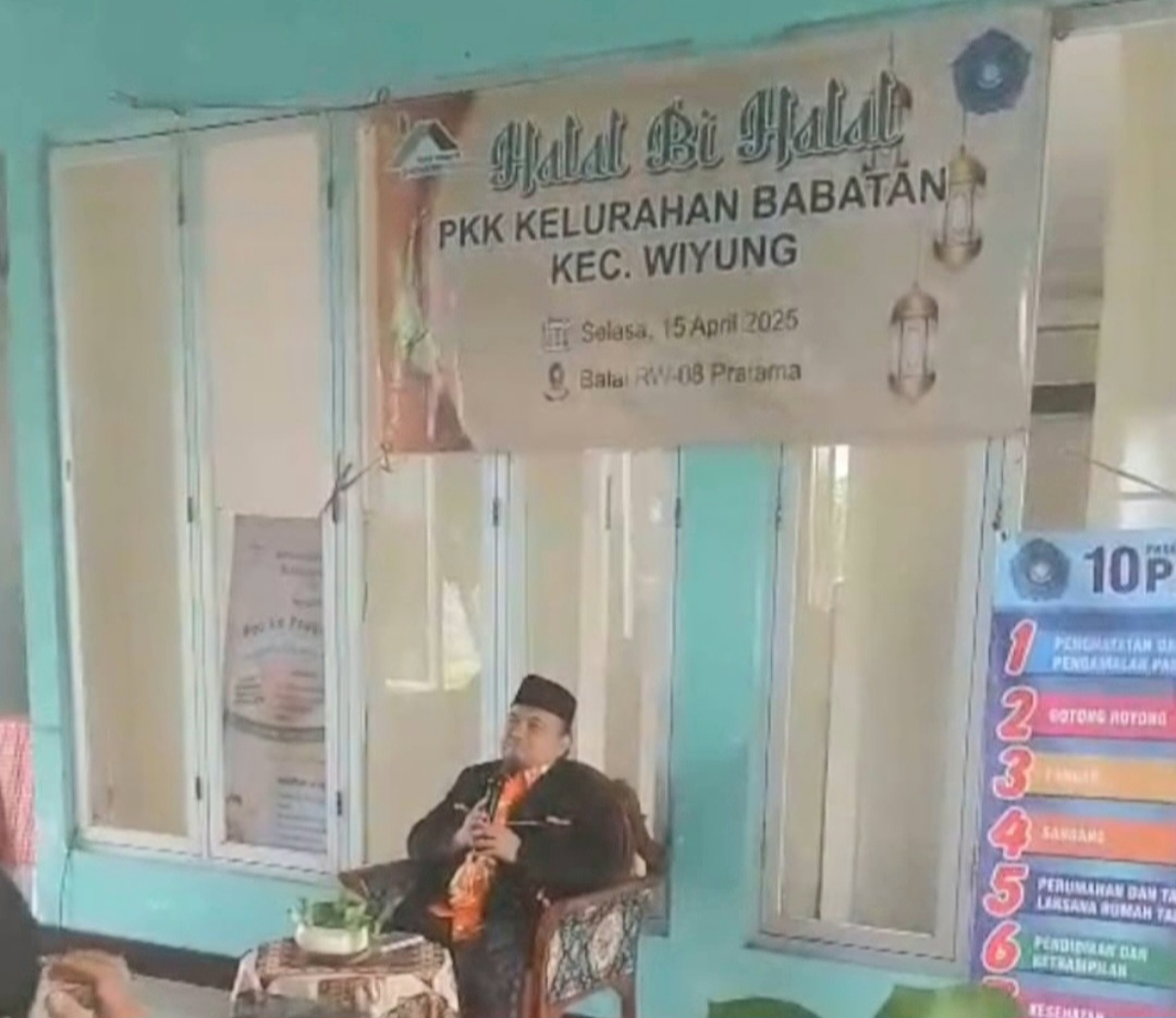 Anggota DPRD Kota Surabaya dari PKS Johari Mustawan Hadiri Halal Bihalal PKK Kelurahan Babatan Wiyung