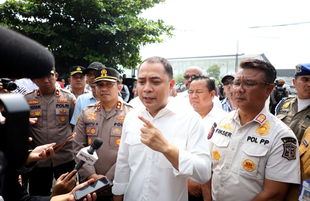 Pemkot Surabaya dan Polres Tanjung Perak Segel Gudang Sentoso Seal