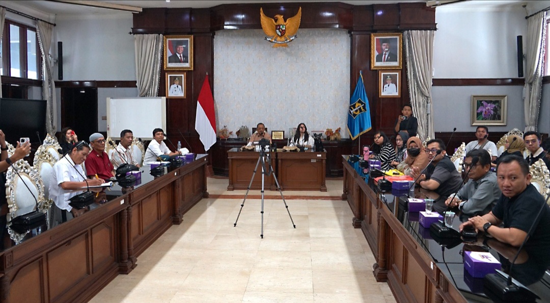 Wawali Surabaya Armuji Bongkar Modus  Pengembang Rumah yang Tipu-Tipu Ratusan Warga Surabaya