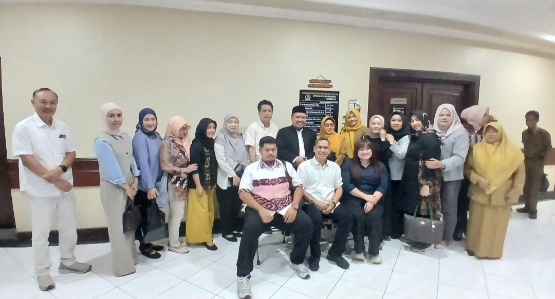 Komite Sekolah SMPN 1 Surabaya Sindir SSC yang Tidak Hadir Undangan Hearing Komisi D