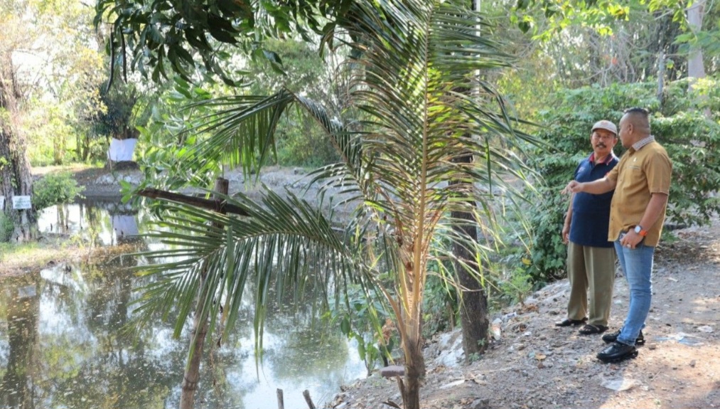 Peduli Situs Bersejarah, Ketua Komisi A Bagus Yona Rogoh Kocek Pribadi Perbaiki Punden Telogo Sepat