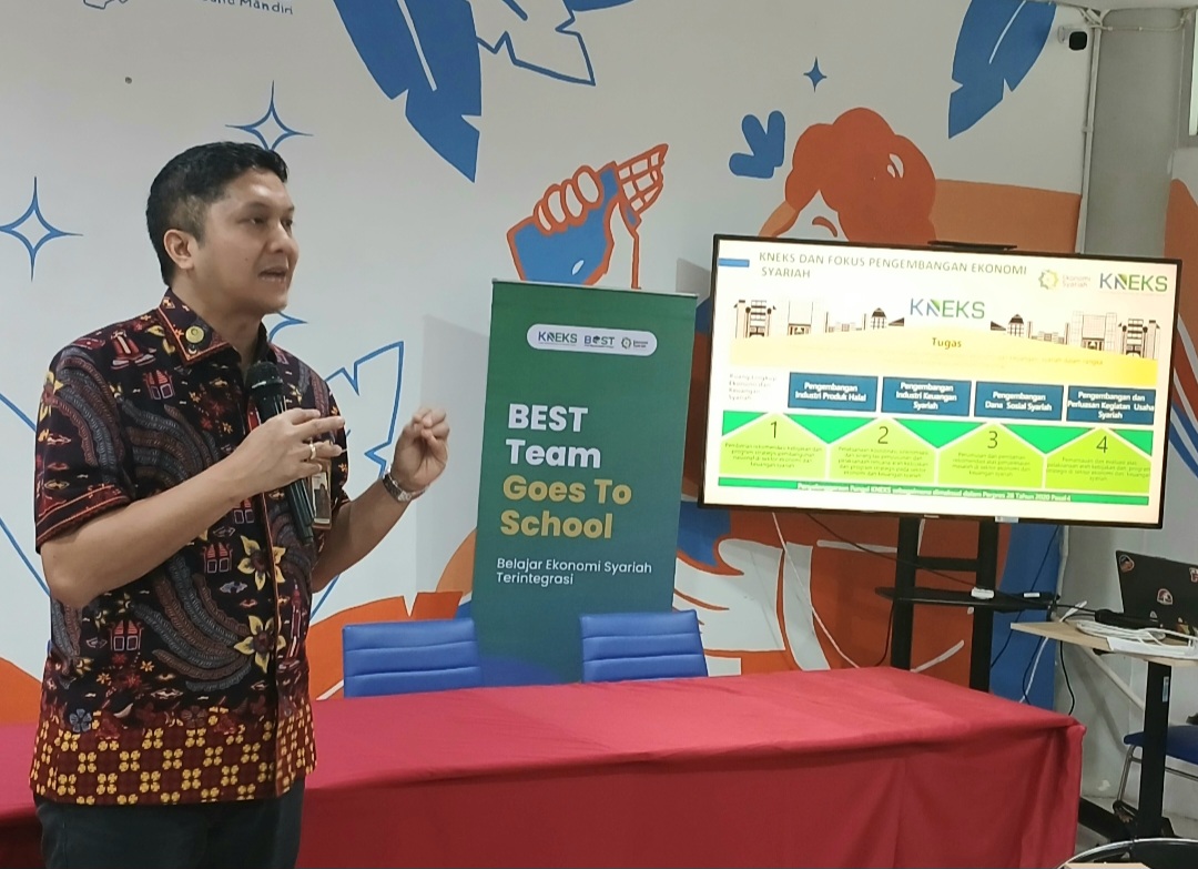 KNEKS Perkuat Edukasi Pelaku Industri Halal Tempel Logo Ekonomi Syariah