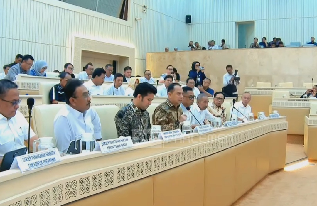 Komisi II DPR RI Cari Solusi Pemblokiran Tanah Surabaya, Wali Kota Eri Kawal hingga Tuntas
