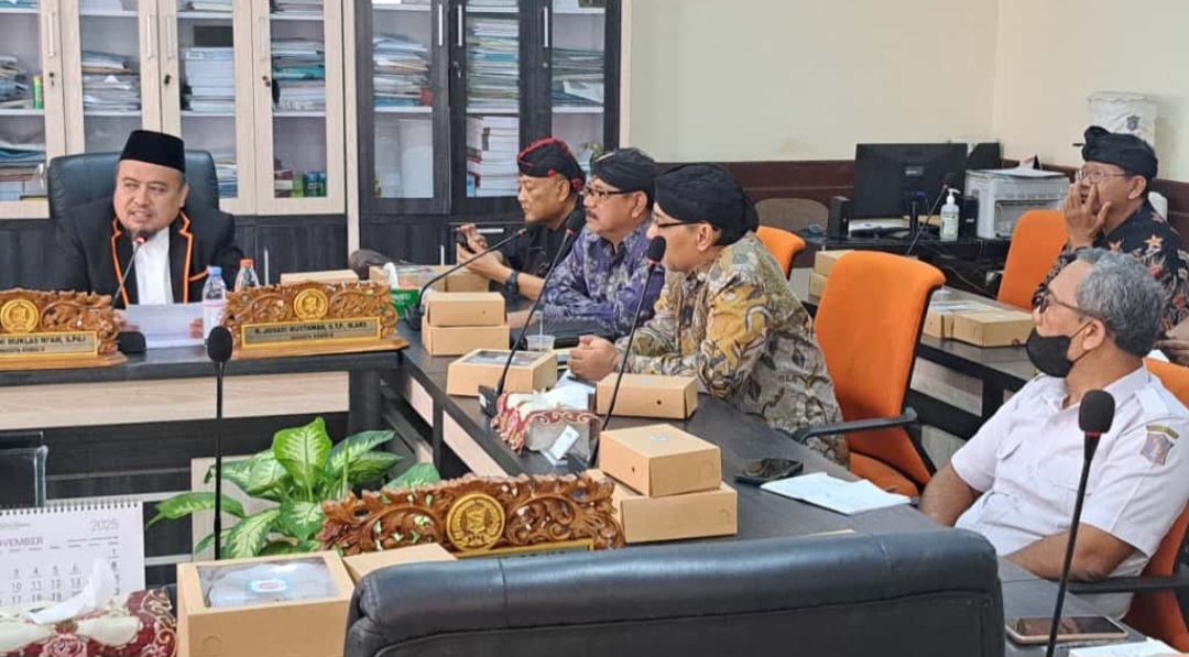 Hearing Komisi D Dengan Paguyuban Budaya Bumi Laras Manunggal, Johari Mustawan Sampaikan Pentingnya Mengenalkan Budaya Kepada Anak-Anak Sejak Dini