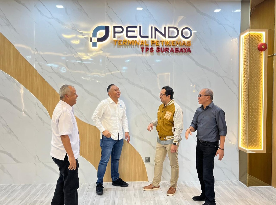 PT Terminal Petikemas Surabaya Perkuat Layanan Logistik Melalui Pembaruan Operasional dan Alat Bongkar Muat Handal