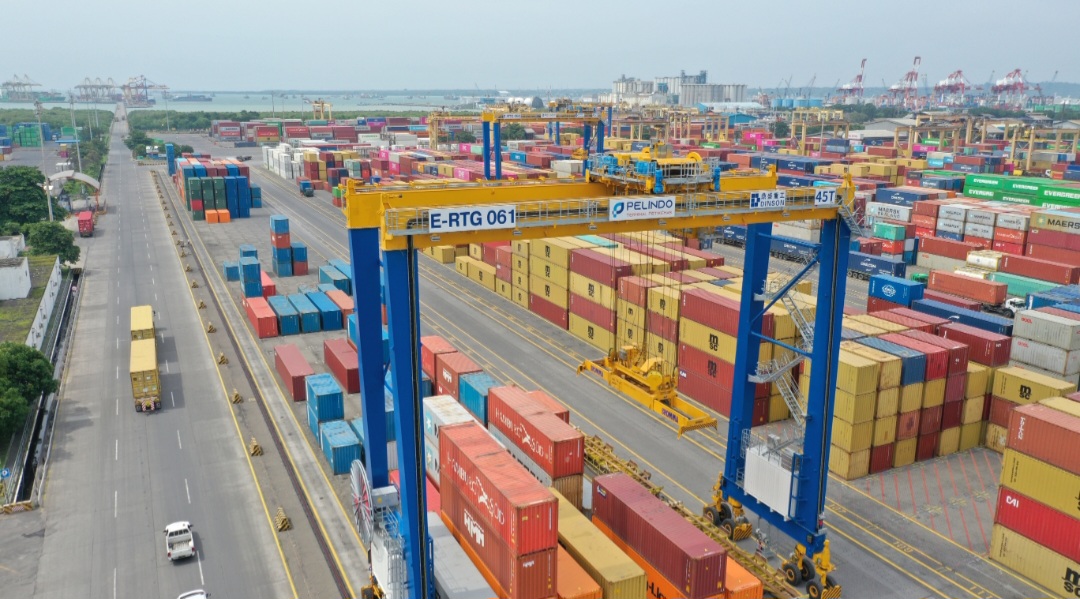 Arus Peti Kemas TPS Pada Bulan Februari 2026 Tetap Tumbuh
