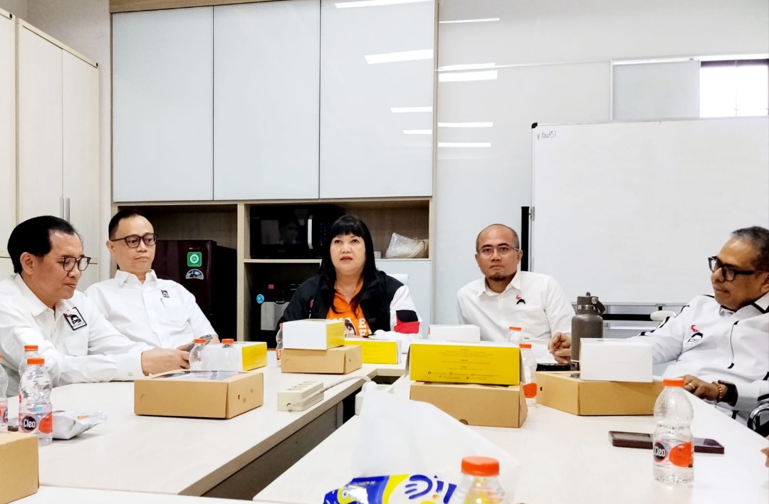 Mama Evi PSI Bertemu Wartawan DPRD Surabaya, Ini Dia Ceritanya