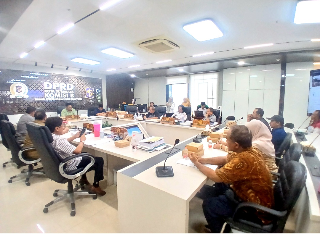 Akan Direlokasi Pemkot, Komisi B DPRD Surabaya Beri Solusi Pedagang Karang Menjangan