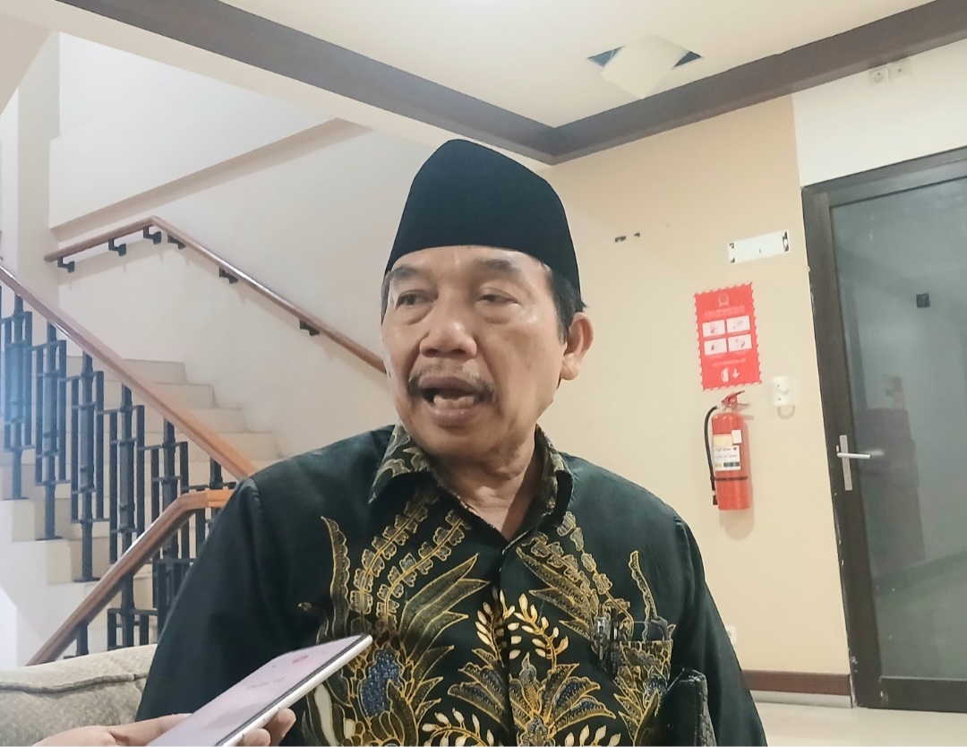 Komisi C Minta Warga Ikut Awasi Truk Sampah yang Mengeluarkan Cairan Lindi di Jalan