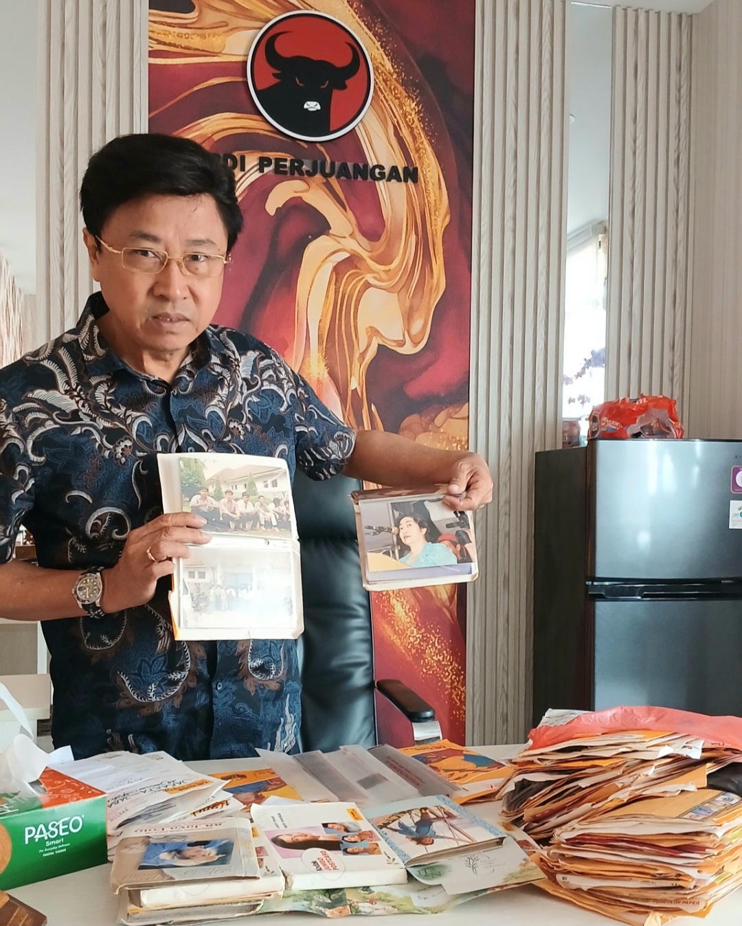 Baktiono Sang Dokumentasi Pergerakan PDI di Surabaya Sejak Orde Baru