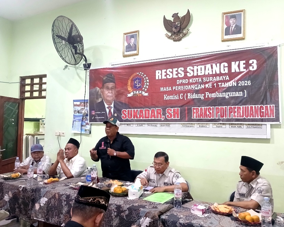 Ketua RT5/RW2 Putat Jaya Curhat Soal Proposal untuk Dakel saat Reses Anggota DRPD Surabaya Sukadar